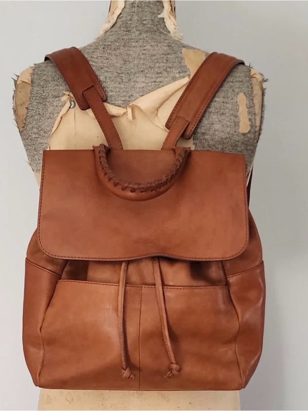 Medici Tan Leather Drawstring Backpack